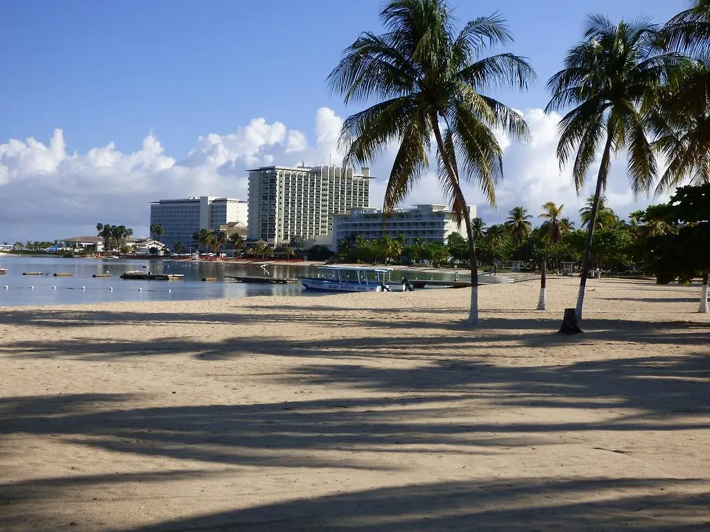 Beach Studio 4 Ocho Rios 0*,