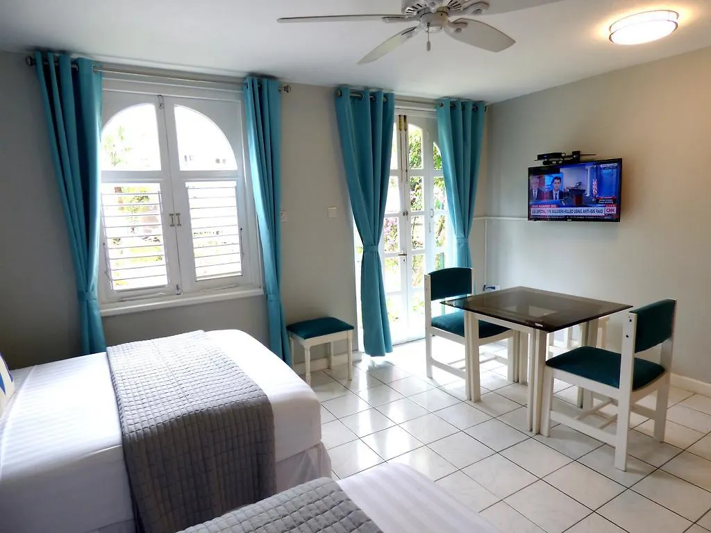 Beach Studio 4 Ocho Rios Apartment
